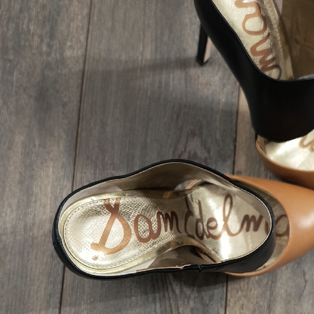 Sam Edelman Black and Tan Heels - Picture 2 of 3